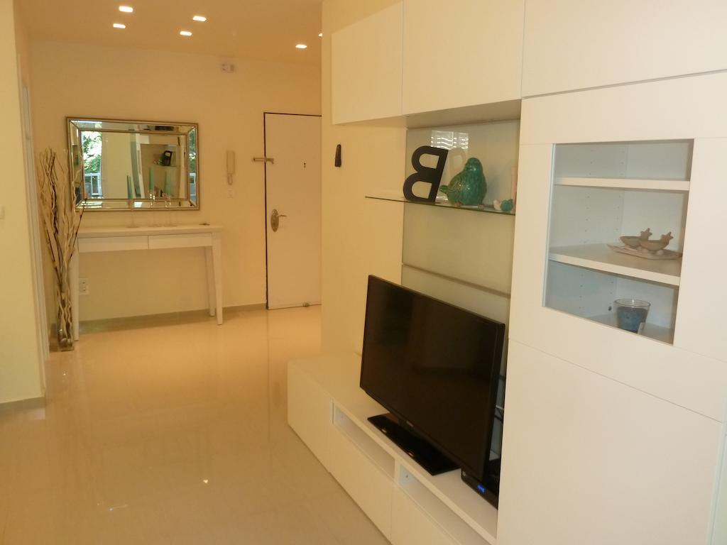 Tlv2Go Exclusive Apartment Tel Aviv Bagian luar foto