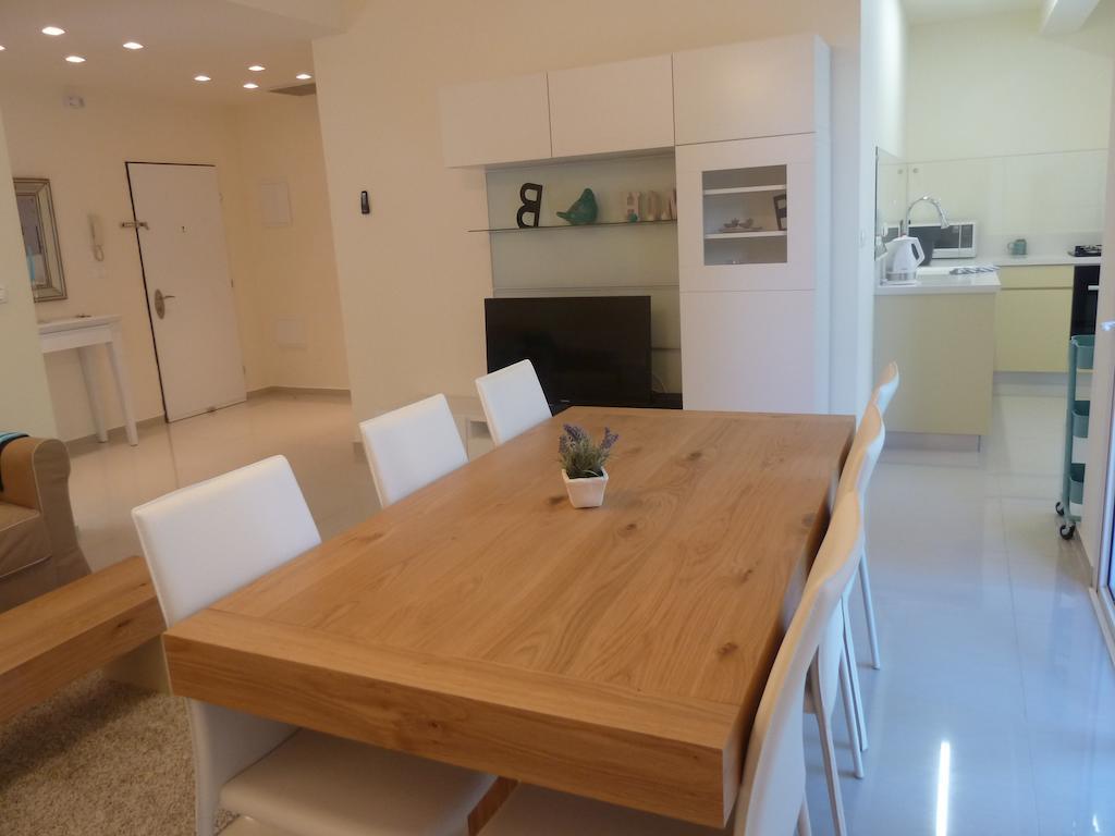 Tlv2Go Exclusive Apartment Tel Aviv Bagian luar foto